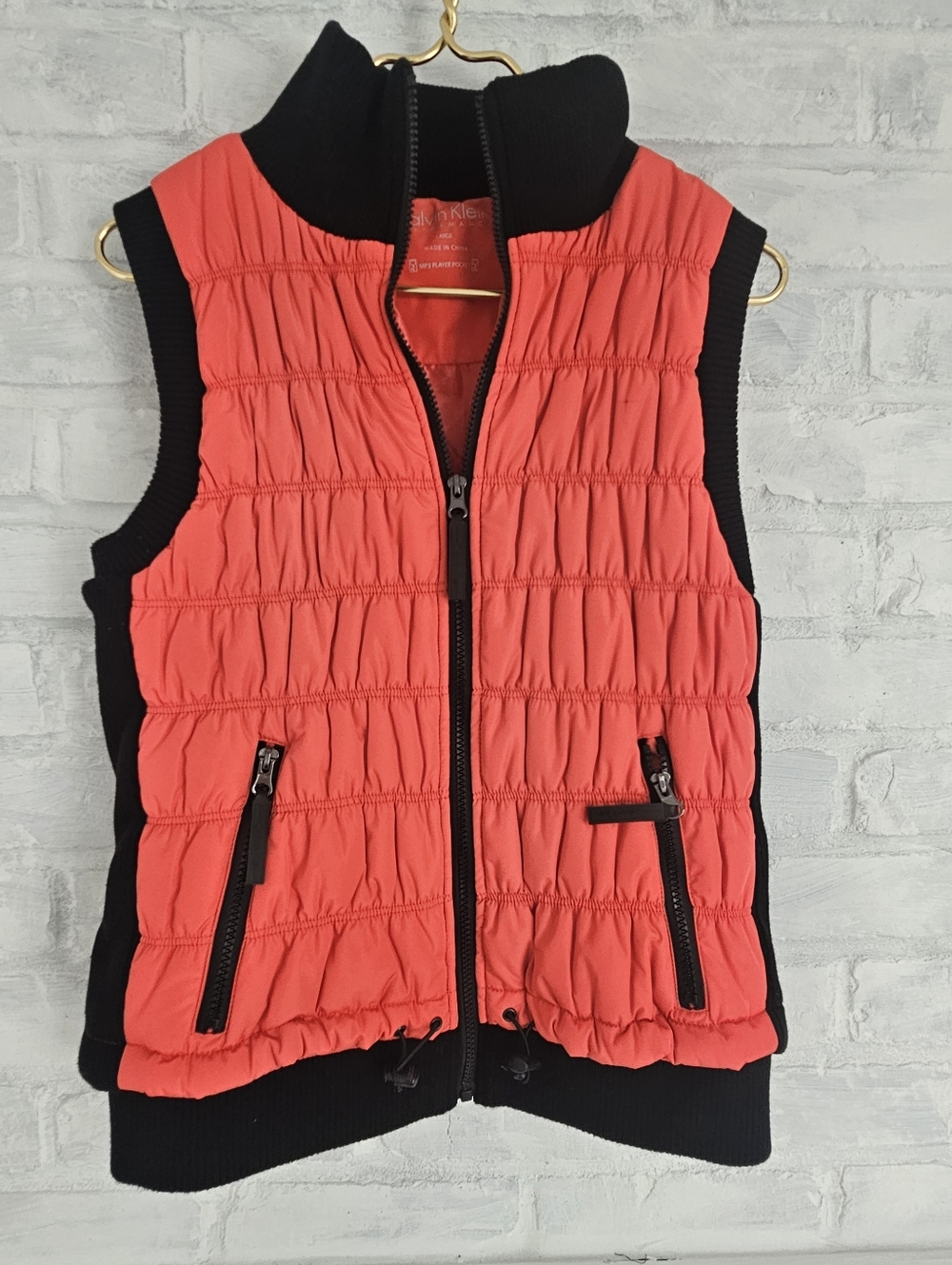 Calvin Klein Coral Quilted Sleeveless Puffer Vest.  Fits Small/Med